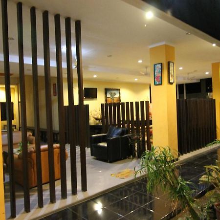 Ct1 Bali Bed & Breakfast Kuta  Exterior photo