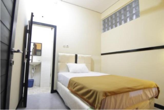 Ct1 Bali Bed & Breakfast Kuta  Room photo