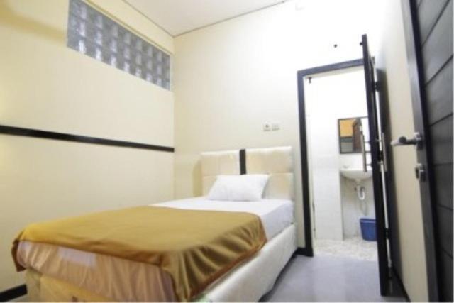 Ct1 Bali Bed & Breakfast Kuta  Room photo