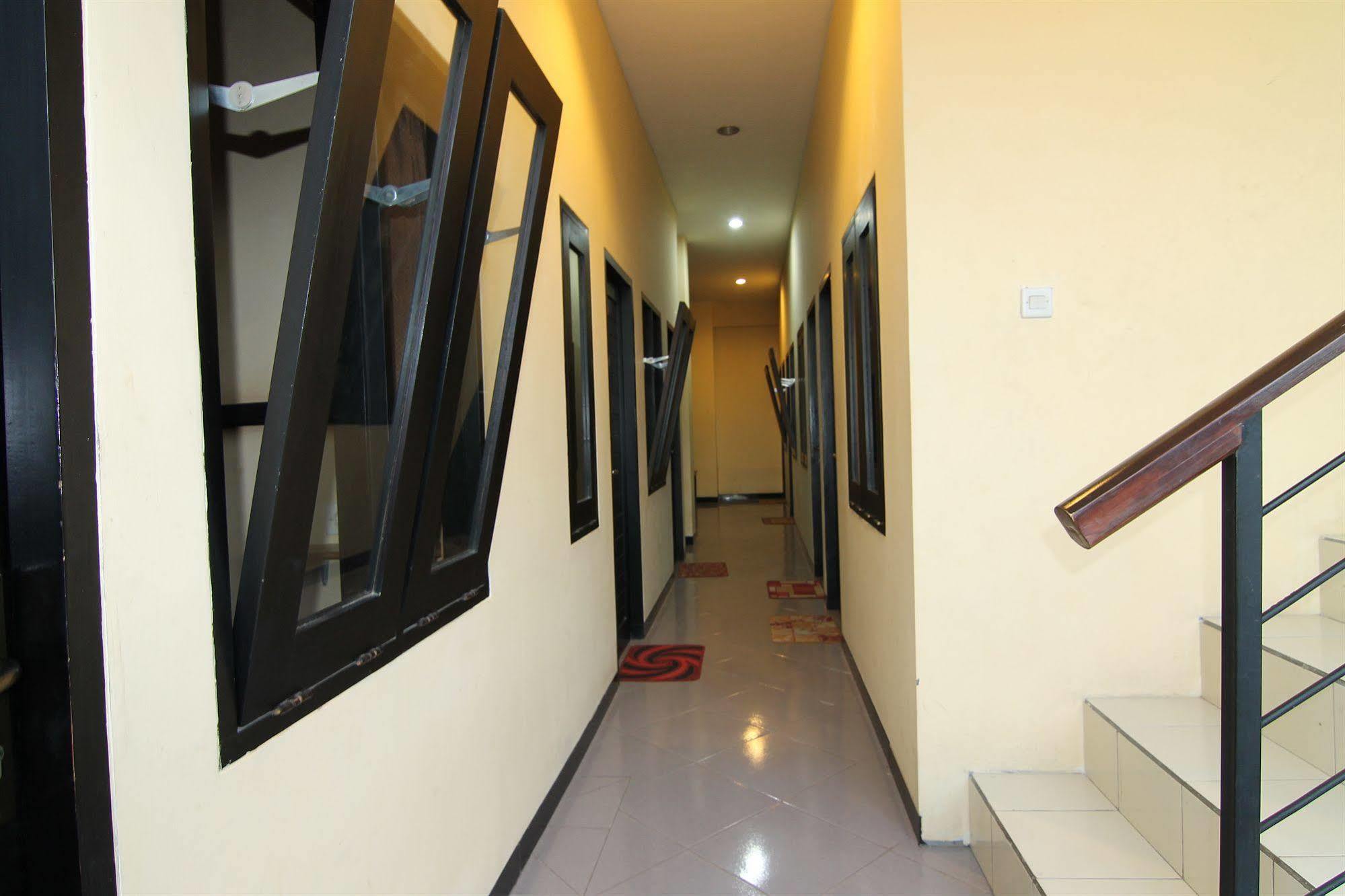 Ct1 Bali Bed & Breakfast Kuta  Exterior photo