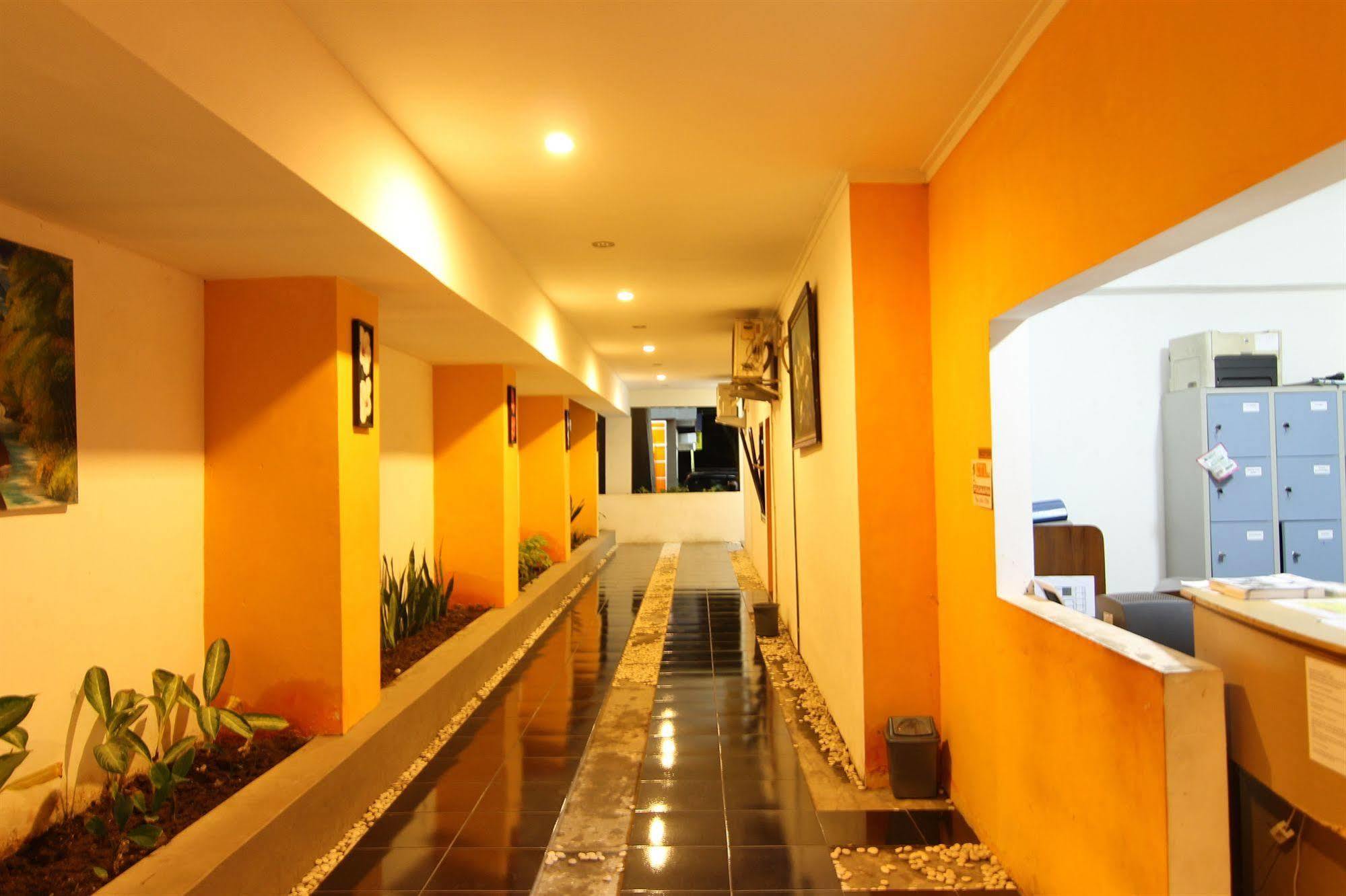 Ct1 Bali Bed & Breakfast Kuta  Exterior photo