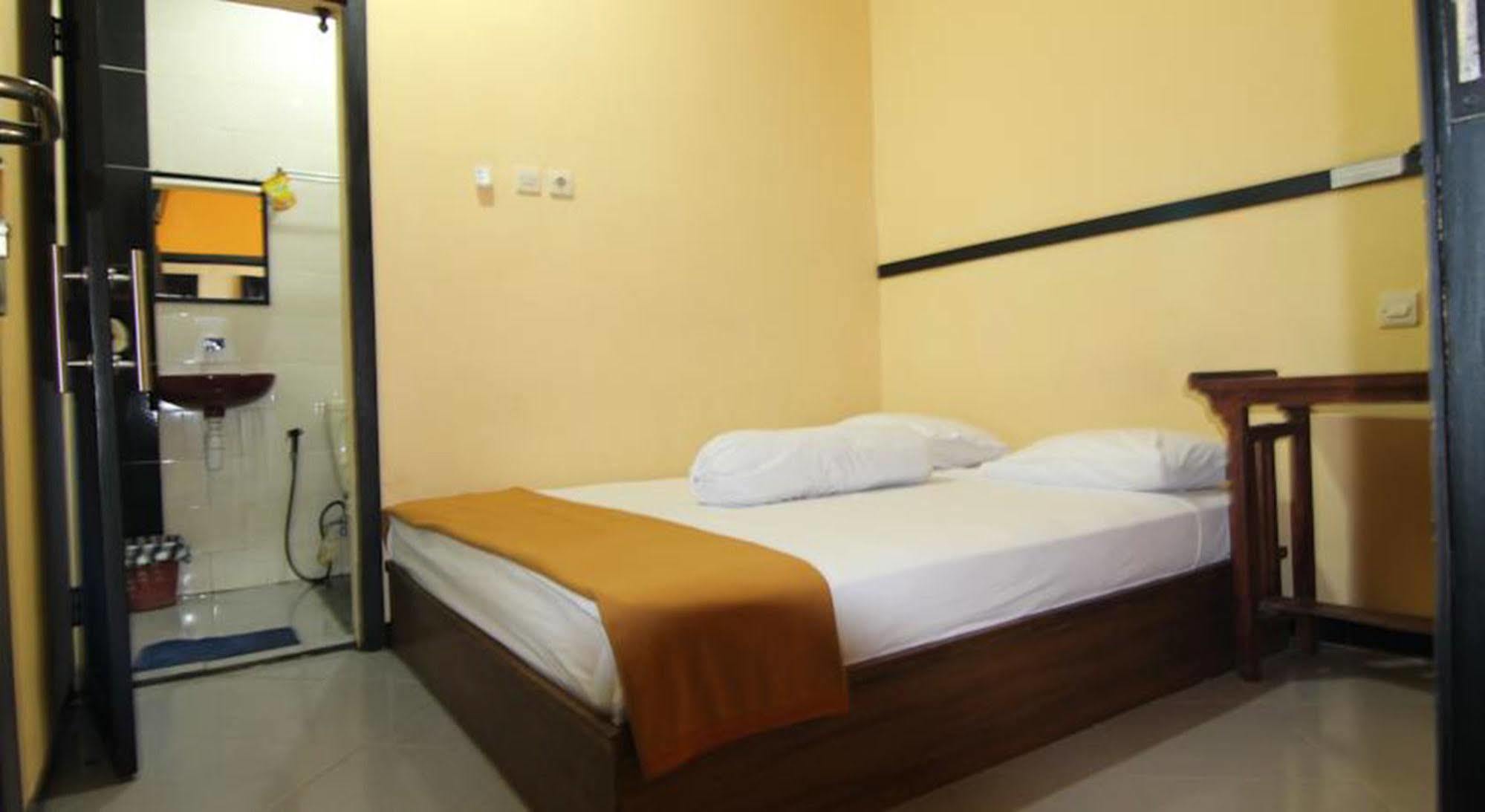 Ct1 Bali Bed & Breakfast Kuta  Exterior photo