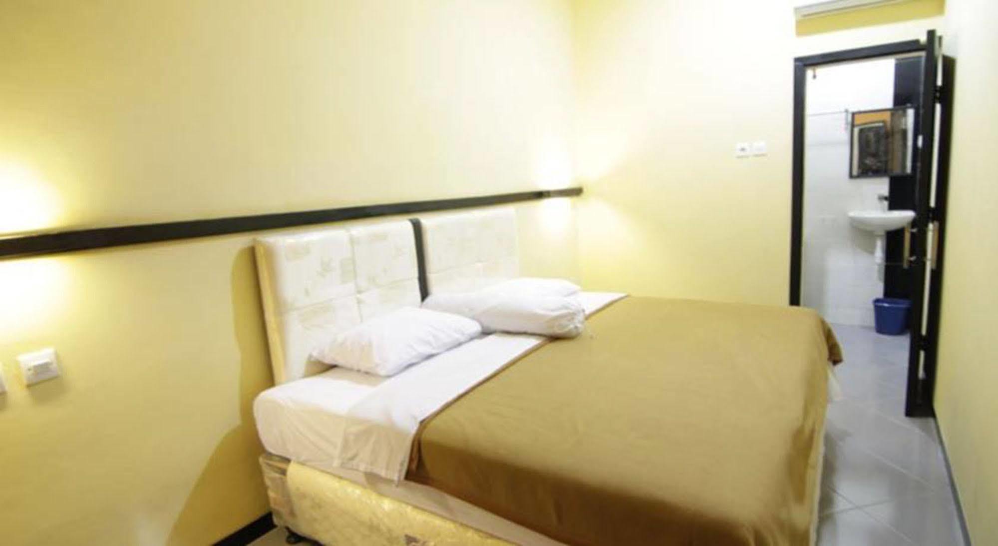 Ct1 Bali Bed & Breakfast Kuta  Exterior photo