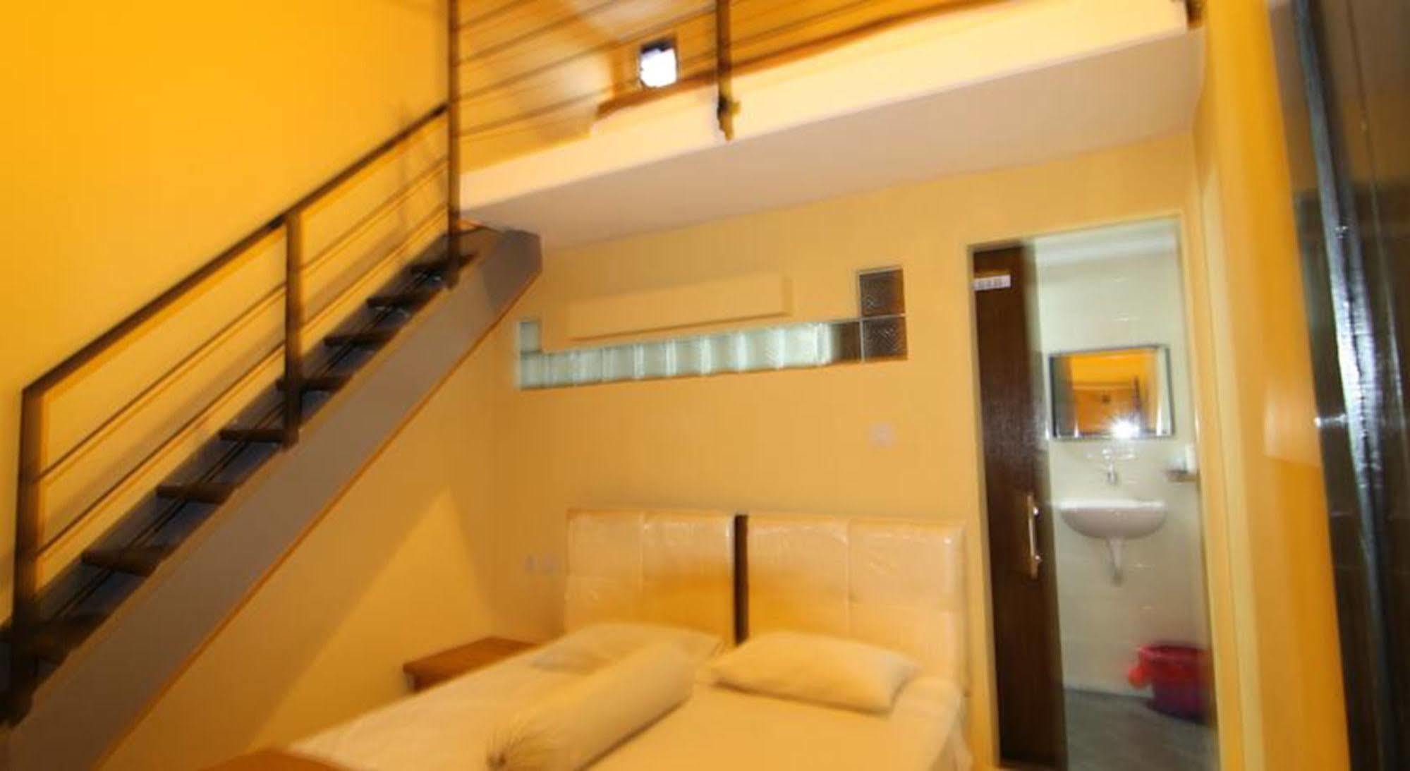 Ct1 Bali Bed & Breakfast Kuta  Exterior photo